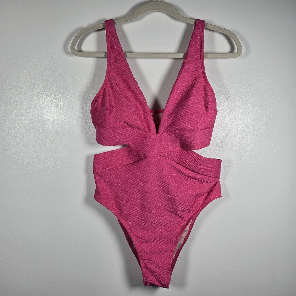 Cupshe Magenta Textured Cutout One-Piece Swimsuit